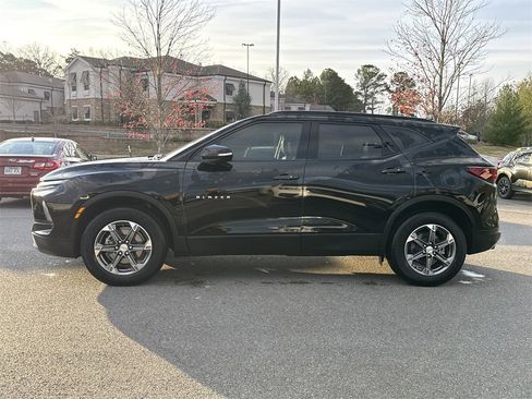 Used 2024 Chevrolet Blazer LT image 3