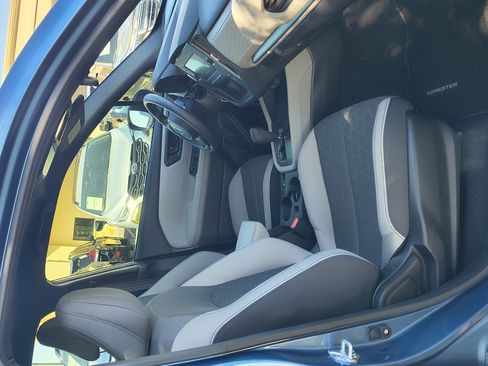 Used 2025 Subaru Forester image 9