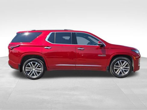 Used 2023 Chevrolet Traverse High Country AWD/4WD image 13