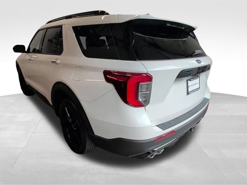 Used 2020 Ford Explorer ST w/ Premium Technology Package AWD/4WD image 3
