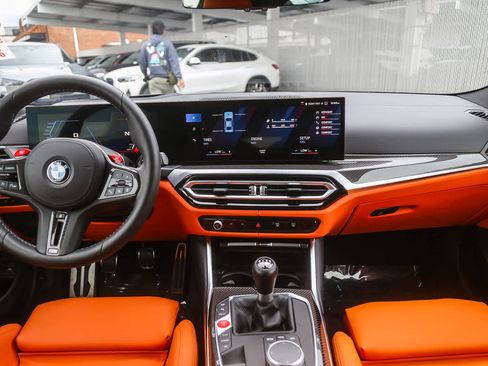 Used 2024 BMW M4 Coupe w/ Executive Package image 9