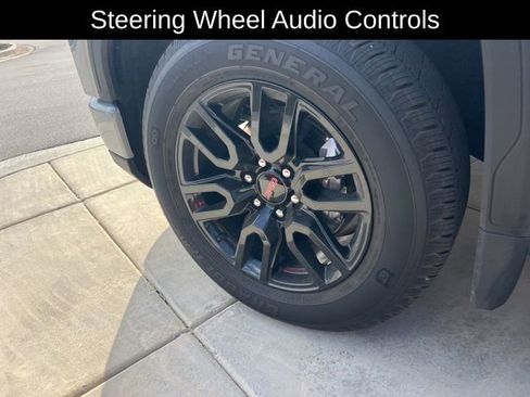 Used 2025 GMC Sierra 1500 Elevation image 11