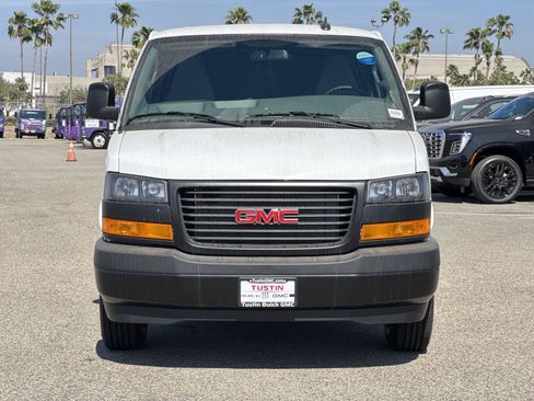 New 2026 GMC Savana 2500 w/ Driver Convenience Package RWD image 2