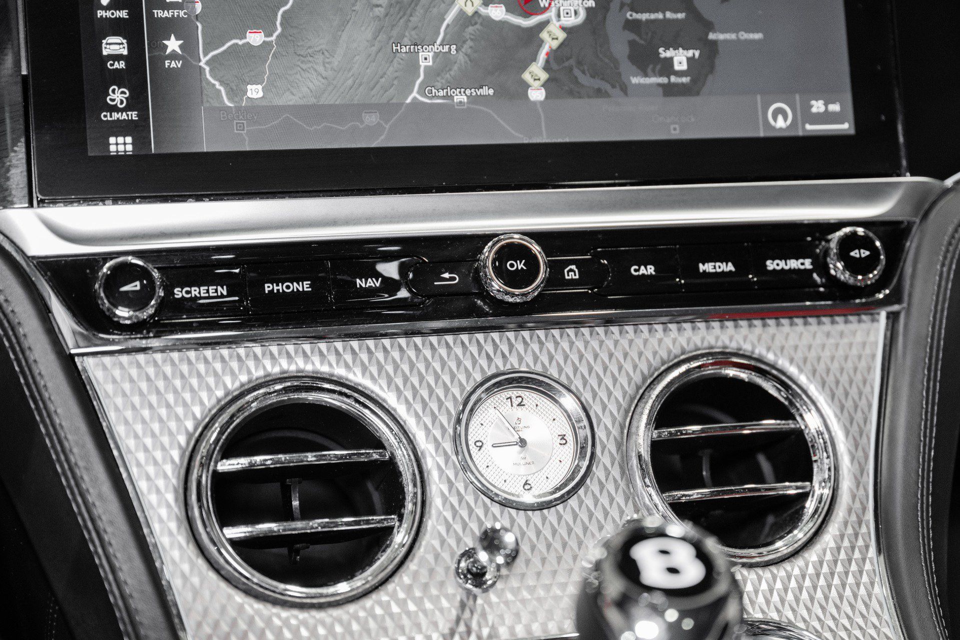 Used 2022 Bentley Continental GT AWD/4WD image 32