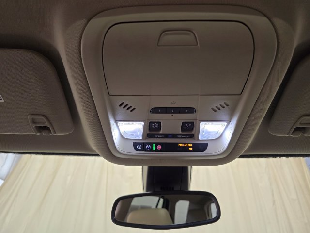 Used 2017 GMC Acadia Denali w/ Technology Package AWD/4WD image 28