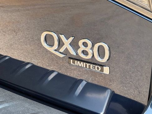 Used 2017 INFINITI QX80 4WD image 7