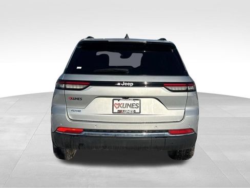 Used 2024 Jeep Grand Cherokee Limited 4xe AWD/4WD image 8