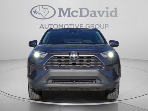 Used 2025 Toyota RAV4 XLE AWD/4WD image 5