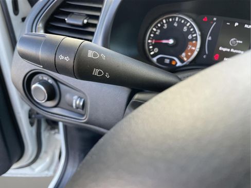 Used 2023 Jeep Renegade Latitude image 11