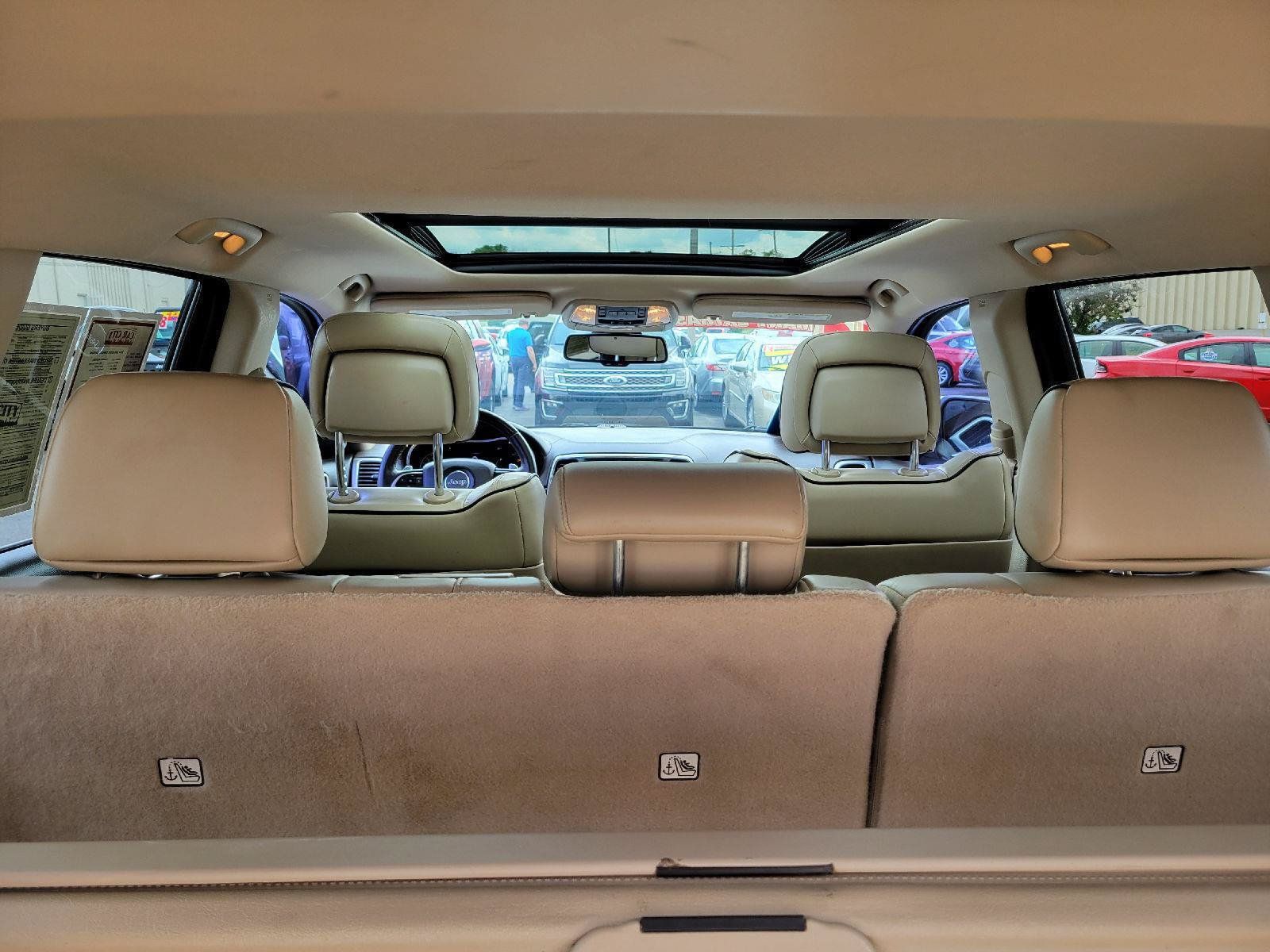 Used 2014 Jeep Grand Cherokee Overland AWD/4WD image 35
