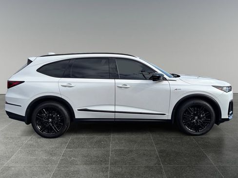 Used 2025 Acura MDX A-Spec AWD/4WD image 11