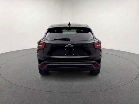 Used 2024 Chevrolet Trax RS image 8