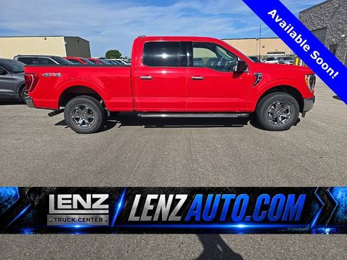 Used 2022 Ford F150 XLT w/ Equipment Group 302A High AWD/4WD image 1