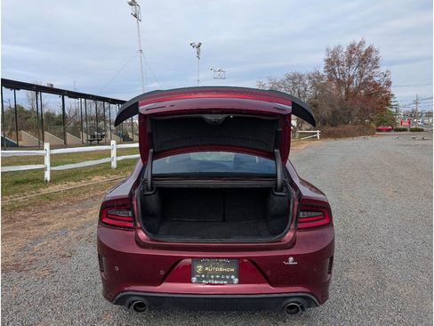 Used 2022 Dodge Charger R/T w/ Blacktop Package image 13