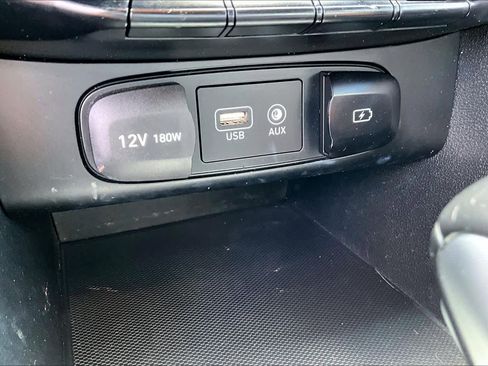 Used 2019 Hyundai Veloster Turbo FWD image 33