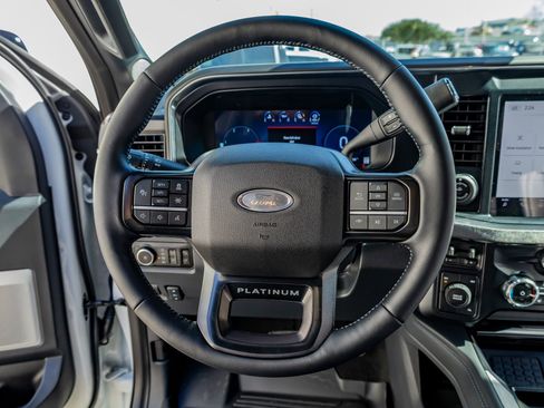 Used 2026 Ford F450 Platinum w/ FX4 Off-Road Package image 19