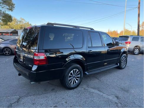 Used 2017 Ford Expedition EL XLT image 5