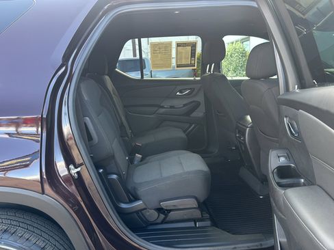 Used 2023 Chevrolet Traverse LT AWD/4WD image 20