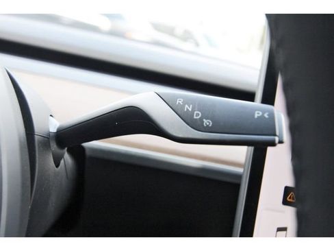Used 2019 Tesla Model 3 Long Range RWD image 16