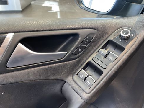 Used 2014 Volkswagen GTI Driver's Edition image 15