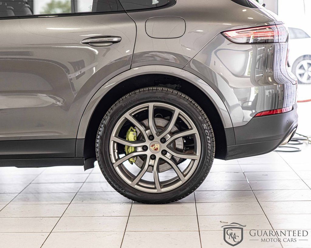 Used 2020 Porsche Cayenne E-Hybrid AWD/4WD image 9