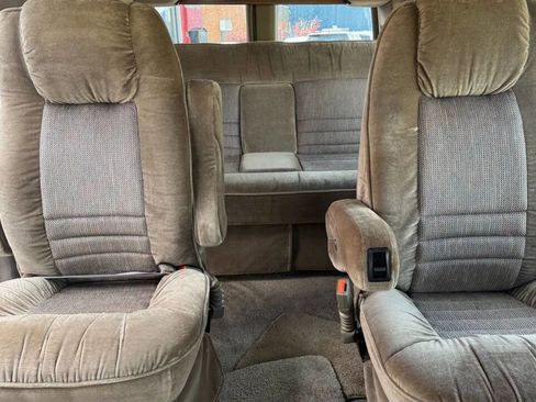 Used 1999 Chevrolet Express 1500 w/ Convenience Pkg image 18