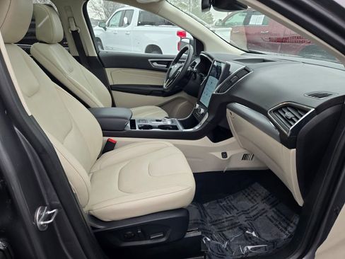 Used 2021 Ford Edge Titanium w/ Class II Trailer Tow Package image 6