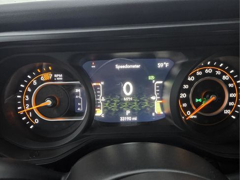 Used 2024 Jeep Wrangler Sahara w/ Safety Group image 16