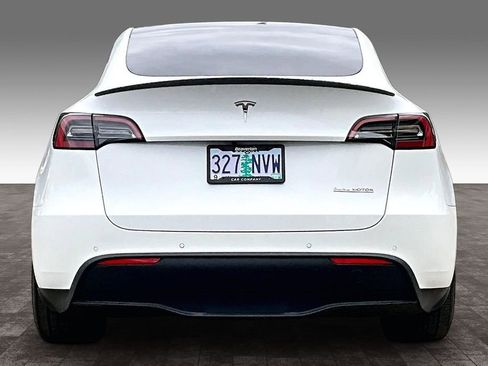 Used 2022 Tesla Model Y Performance AWD/4WD image 6