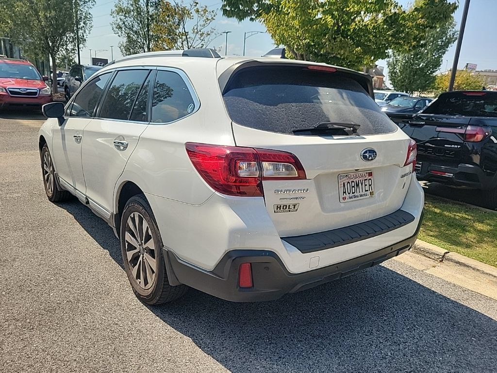 Used 2019 Subaru Outback 2.5i Touring AWD/4WD image 4