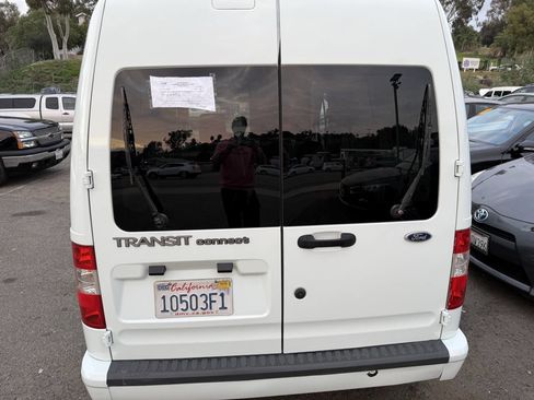 Used 2011 Ford Transit Connect XLT image 5