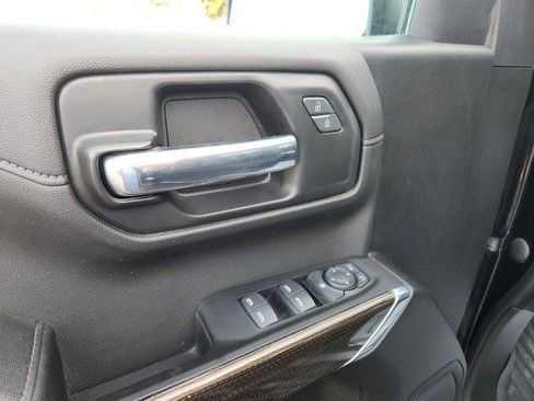 Certified 2022 Chevrolet Silverado 1500 LT Trail Boss w/ Safety Package image 10