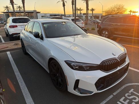 Used 2025 BMW 330i Sedan w/ M Sport Package image 2