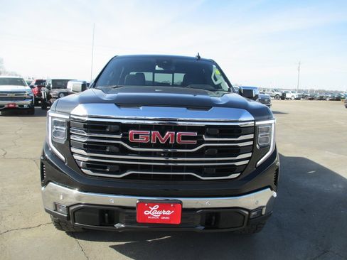 Certified 2022 GMC Sierra 1500 SLT w/ SLT Premium Plus Package image 12