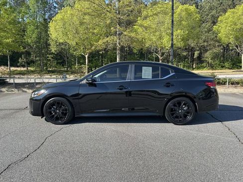 Certified 2025 Nissan Sentra SR w/ Midnight Edition FWD image 6