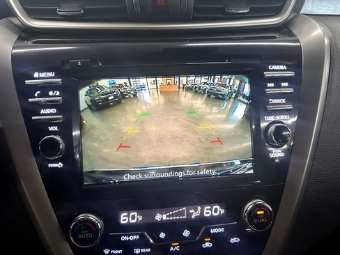 Used 2023 Nissan Murano SV image 28