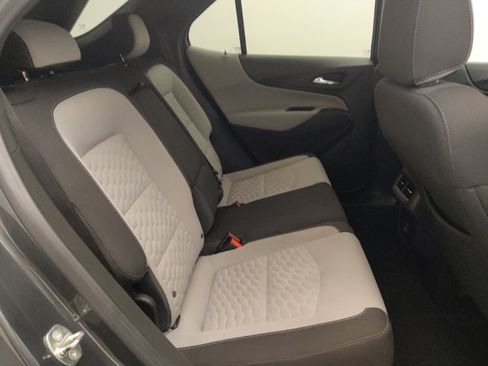 Used 2020 Chevrolet Equinox LS w/ LS Convenience Package FWD image 19