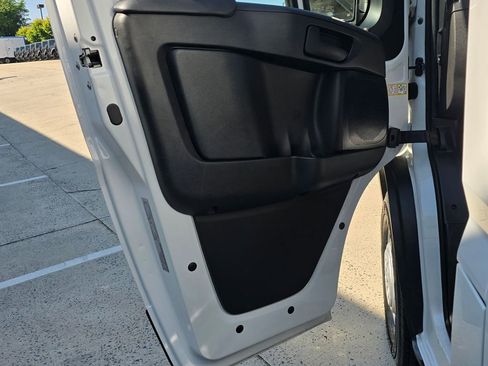 Used 2025 RAM ProMaster 1500 w/ Safety Group FWD image 19