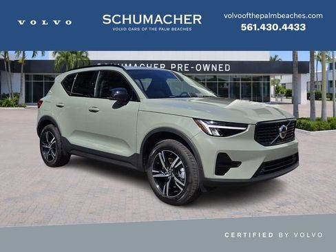 Certified 2024 Volvo XC40 B5 Core image 1