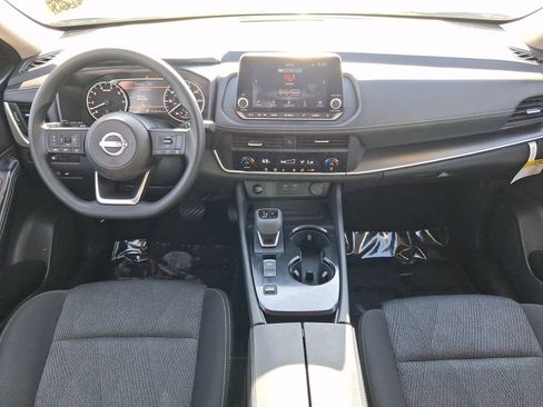 Used 2024 Nissan Rogue SV FWD image 23