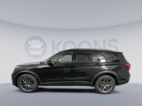 New 2026 Ford Explorer ST w/ Sun And Sound Package image 2