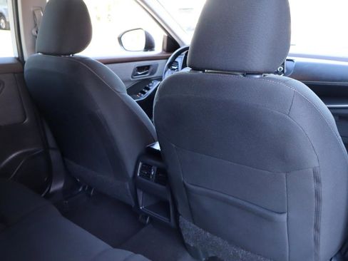 Used 2023 Nissan Rogue S AWD/4WD image 23