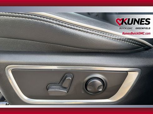 Used 2025 RAM 1500 Laramie w/ Bed Utility Group image 39