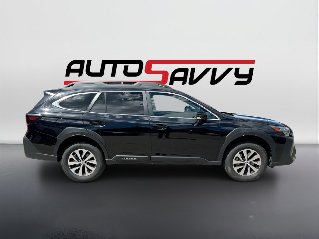 Used 2025 Subaru Outback Premium AWD/4WD image 8
