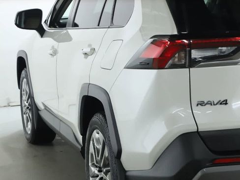 Certified 2019 Toyota RAV4 Limited image 42