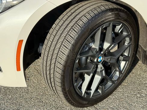 Certified 2025 BMW 330i Sedan w/ Convenience Package image 18