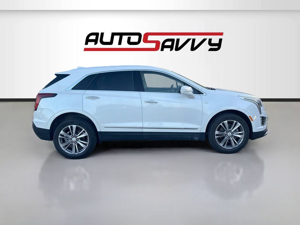 Used 2024 Cadillac XT5 Premium Luxury w/ LPO, Floor Liner Package AWD/4WD image 8