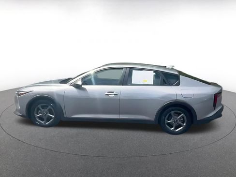 Used 2025 Kia K4 LXS image 7