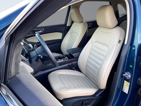 Used 2020 Ford Edge SEL w/ Convenience Package image 24