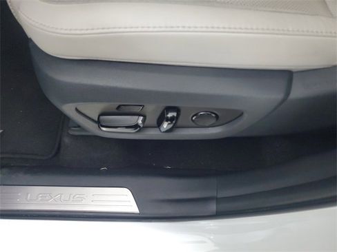 Used 2024 Lexus TX 350 AWD image 23